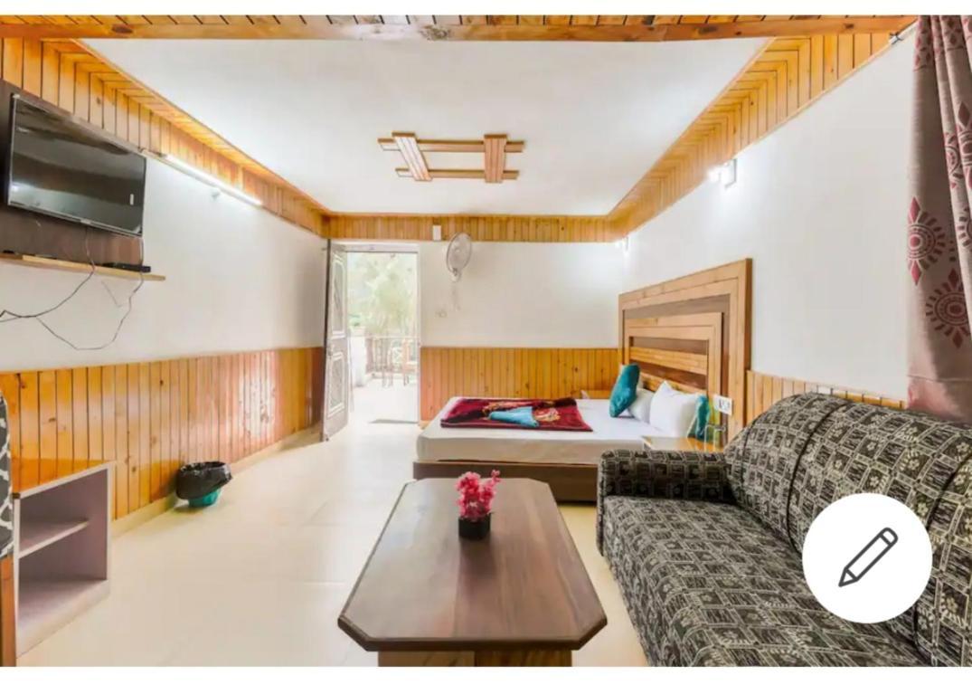 Banjār Tirthan Crest Homestay المظهر الخارجي الصورة